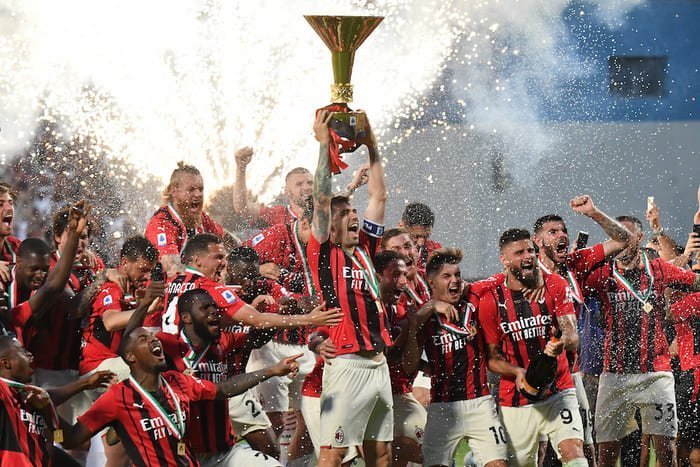 AC Milan là một trong những CLB thành công nhất trong lịch sử bóng đá
